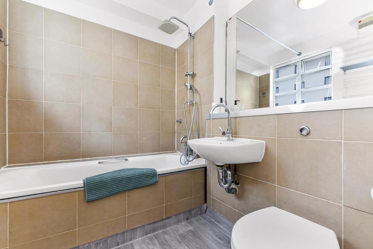 Spacious 2 Bedroom Apartment In Ealing Broadway Exterior photo